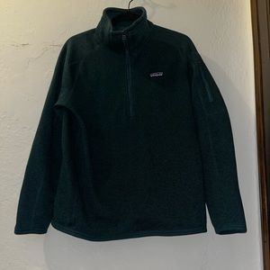 Green Patagonia pull over quarter zip